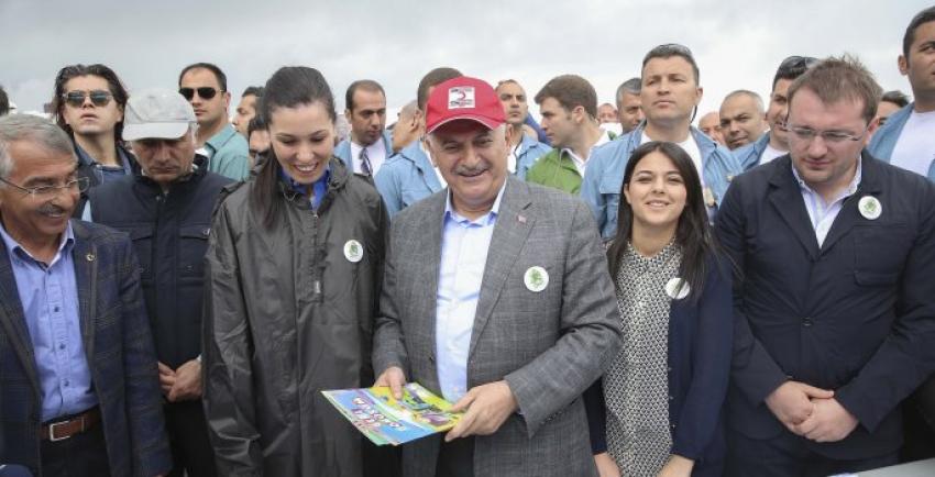 'ÖZELLİKLE DOĞU'YA YATIRIM YAPMALIYIZ'
