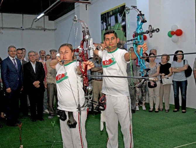 Karşıyaka’nın okçuları 12’den vurdu
