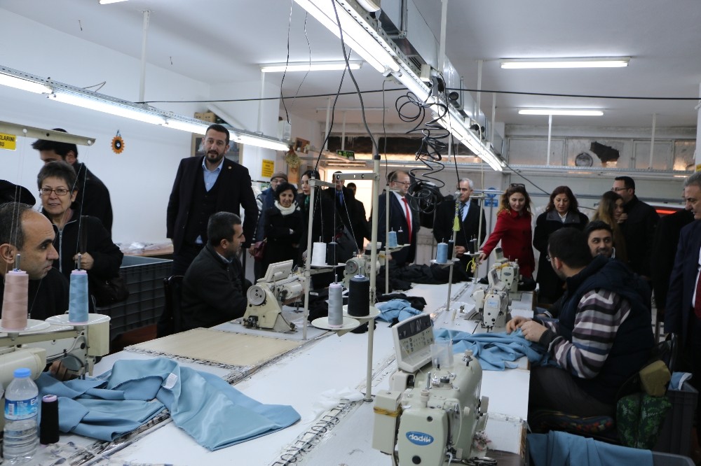 CHP Gölbaşı milletvekilleri ile sahaya indi