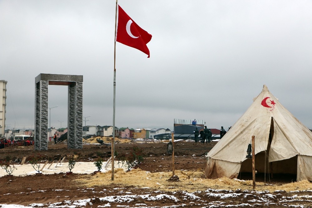 Gölbaşı’nda öğrenciler Çanakkale ruhunu canlandırdı