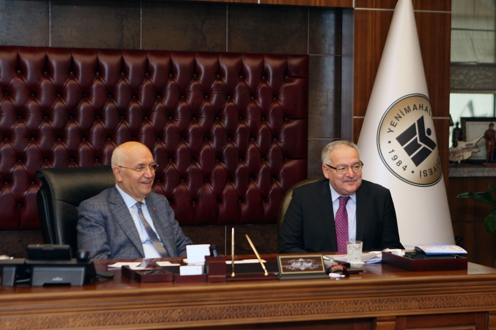 Haluk Koç, hemşehrileriyle Yaşar’ı ziyaret etti