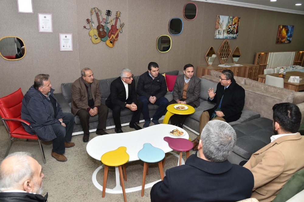 Başkan Tiryaki siteler esnafını ziyaret etti