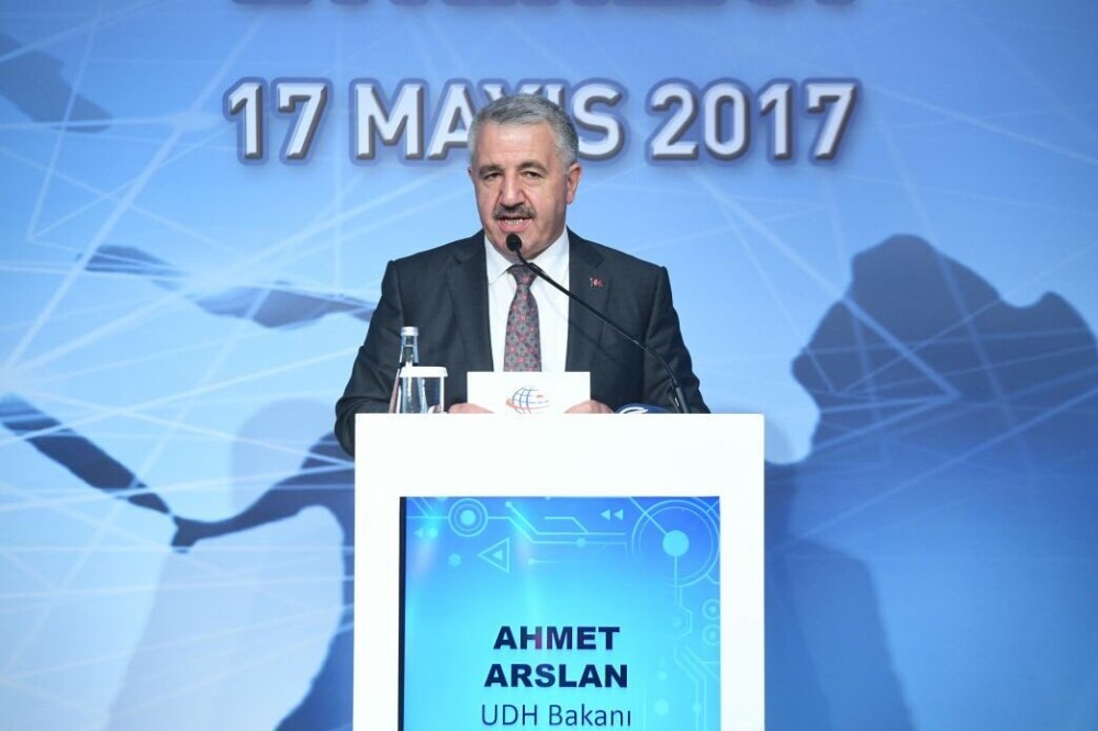 Ulaştırma, Denizcilik ve Haberleşme Bakanı Ahmet Arslan: