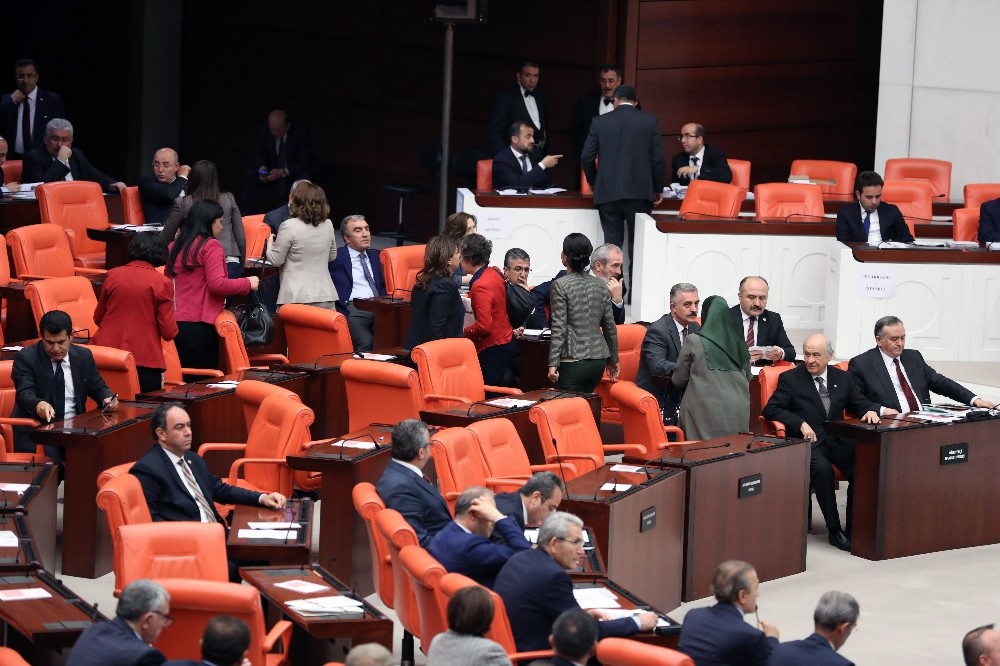 HSK üyelikleri seçiminde 367 oy çıkmadı