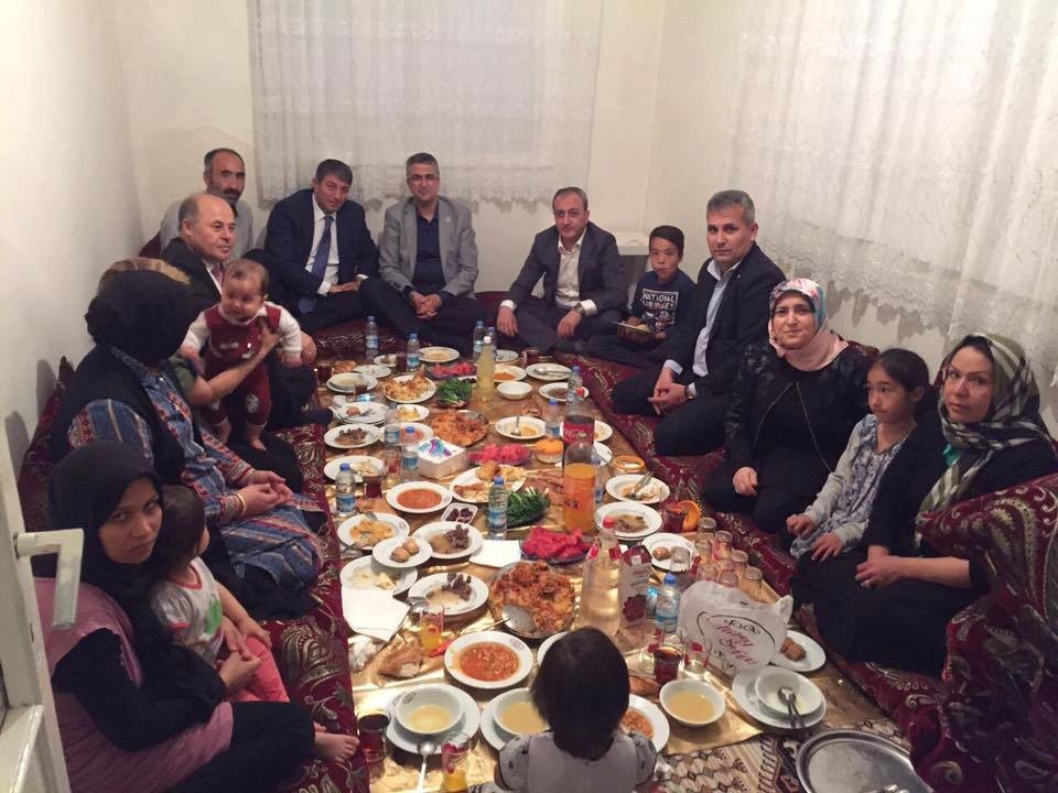 MHP’den soydaşlarla iftar