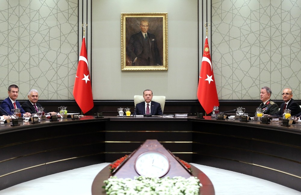 Milli Güvenlik Kurulu OHAL gündemiyle toplandı