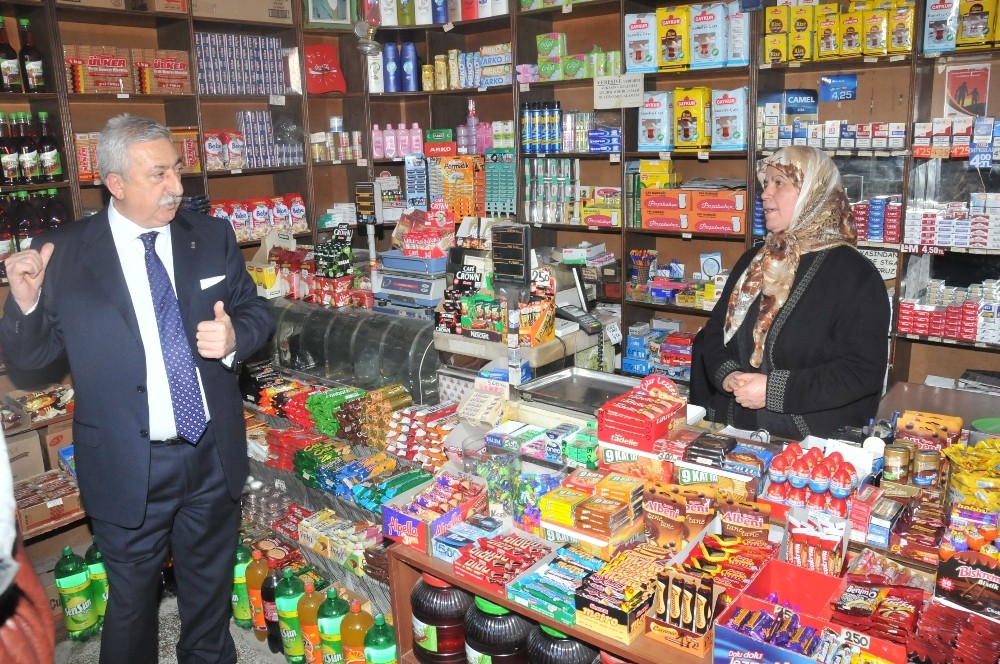 Palandöken: “İndirim marketleri, yerel marketleri yok ediyor”