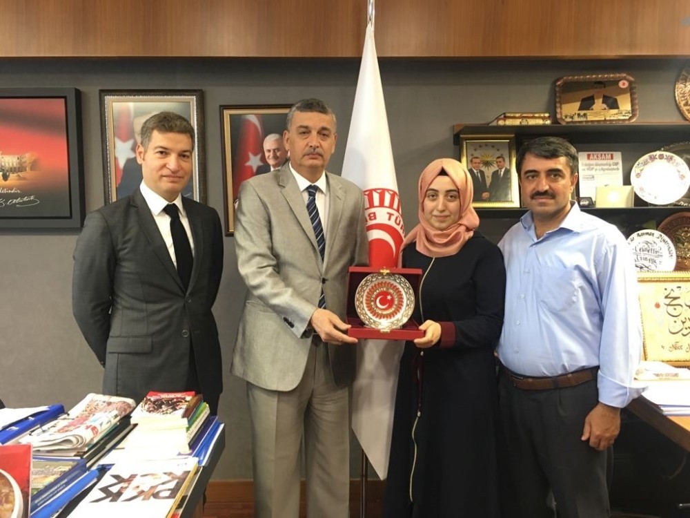 TBMM İçişleri Komisyonu Başkanı Güvenç, LYS birincisi Beyza Gürbüz’ü ağırladı