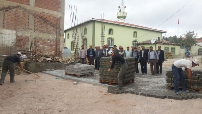 Karayağcı’da altyapının ardından sıra üst yapıda