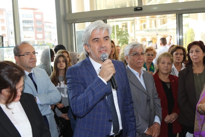 ’Ekim Geçidi 15’ resim sergisi Akhisar’da açıldı