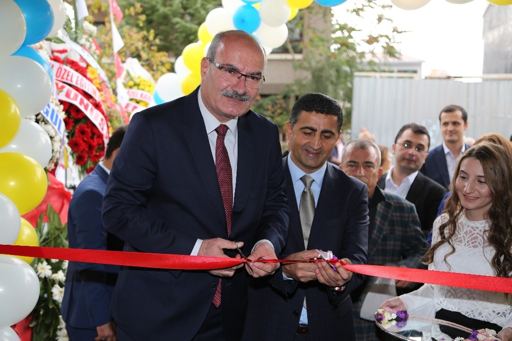 Disleksili çocuklar okullarına kavuştu