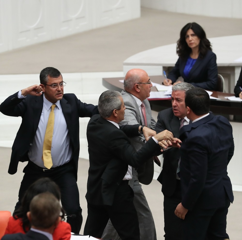 TBMM Genel Kurulu’nda FETÖ tartışması