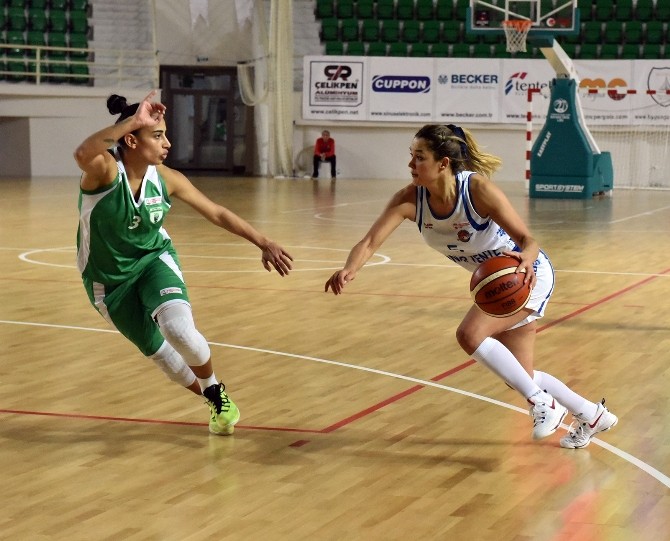 Bornova Beckerspor zirveyi perçinledi