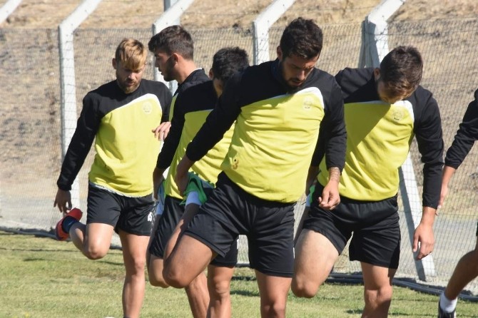 Aliağa FK Sökespor maçına bileniyor