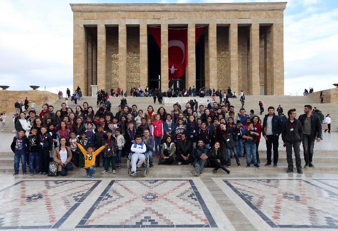 Yenimahalleli çocuklar Anıtkabir’de