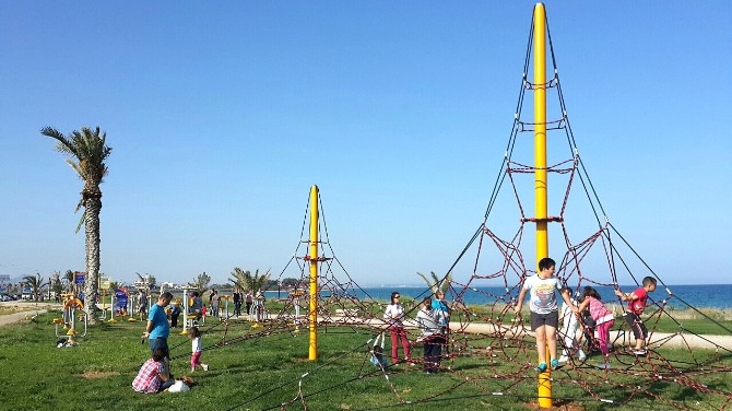 Cemer, Dünya çocukları için üretiyor
