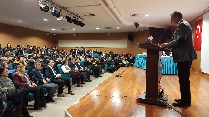 Keçiören’de Şangay İşbirliği Örgütü tartışıldı
