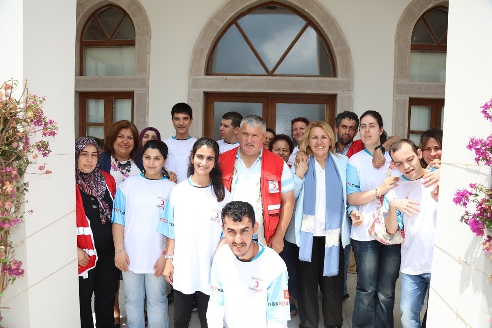 Engelli çocuklar Başkan Uyar’ın konuğu oldu