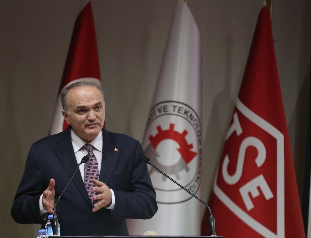 Bakan Özlü: “Sanayicimizin gaza basacağını düşünüyoruz”
