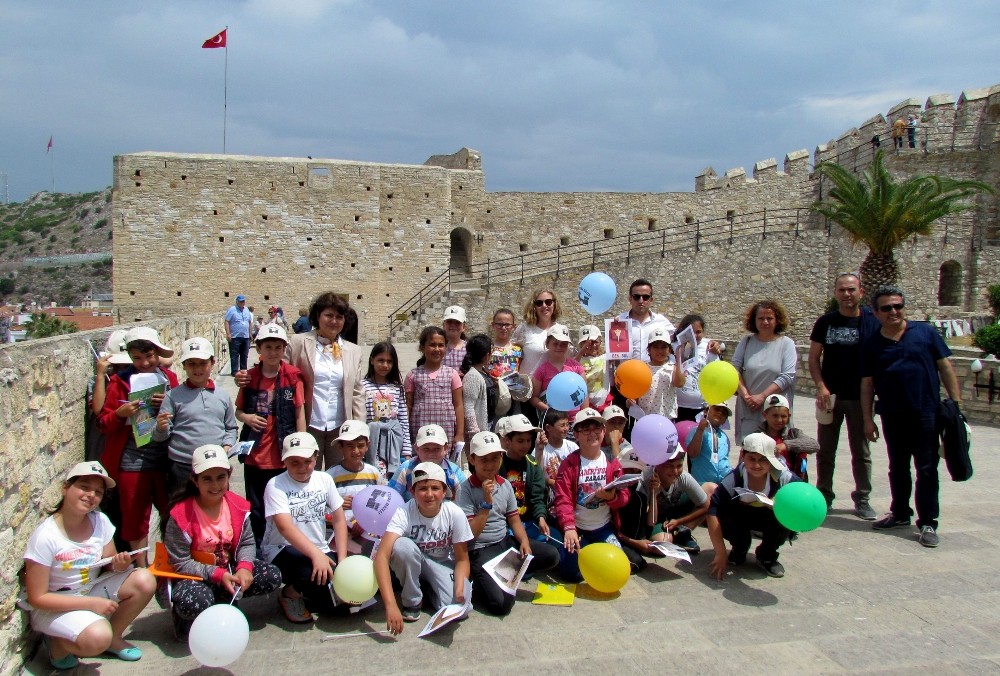 Çeşme’de müzeler çocuklara açıldı