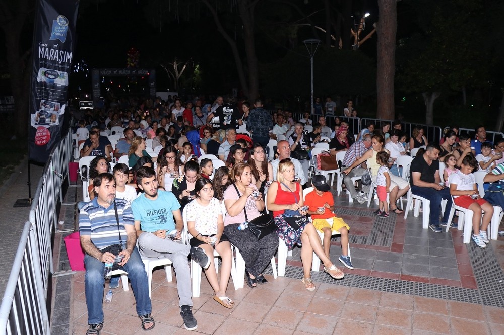 Üstün lezzet ödüllü Maraş dondurması İzmir’de tanıtıldı