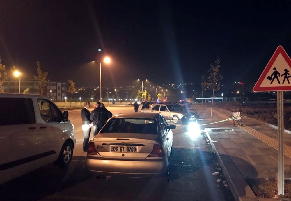 Başkent’te silahlı ve bıçaklı kavga: 2 yaralı
