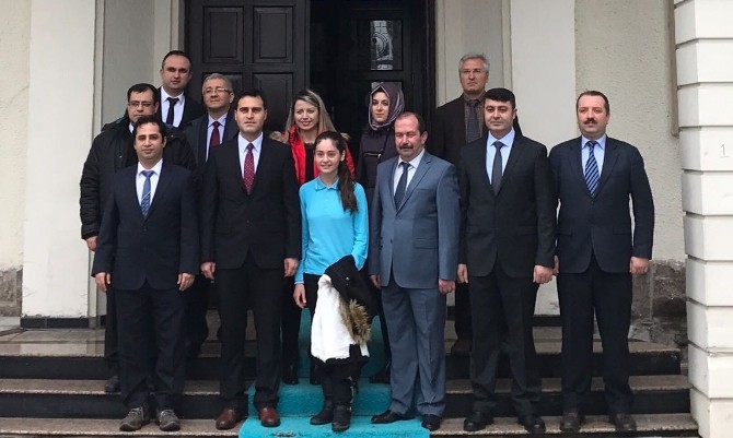 Kızılcahamam TEOG sınavı birincisi ödüllendirildi