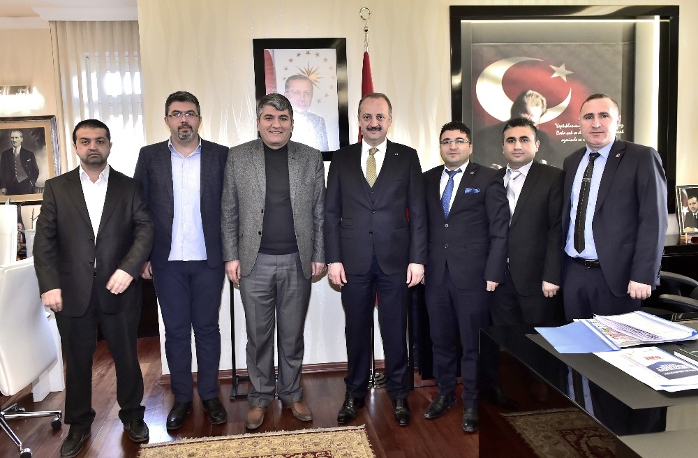 Mamaklı mali müşavirlerden Akgül’e ziyaret