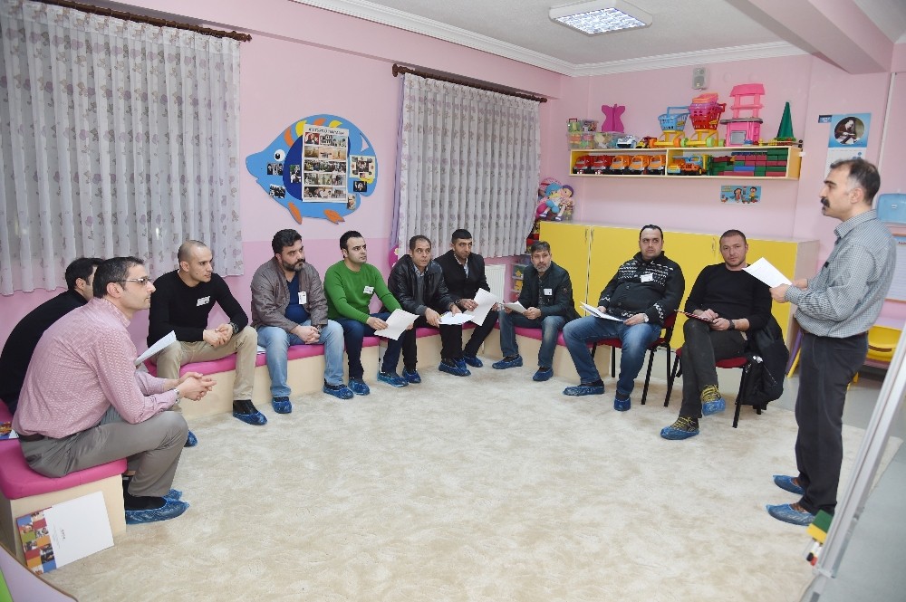Altındağ Belediyesi sağlıklı nesiller için “Baba Destek Programı” başlattı