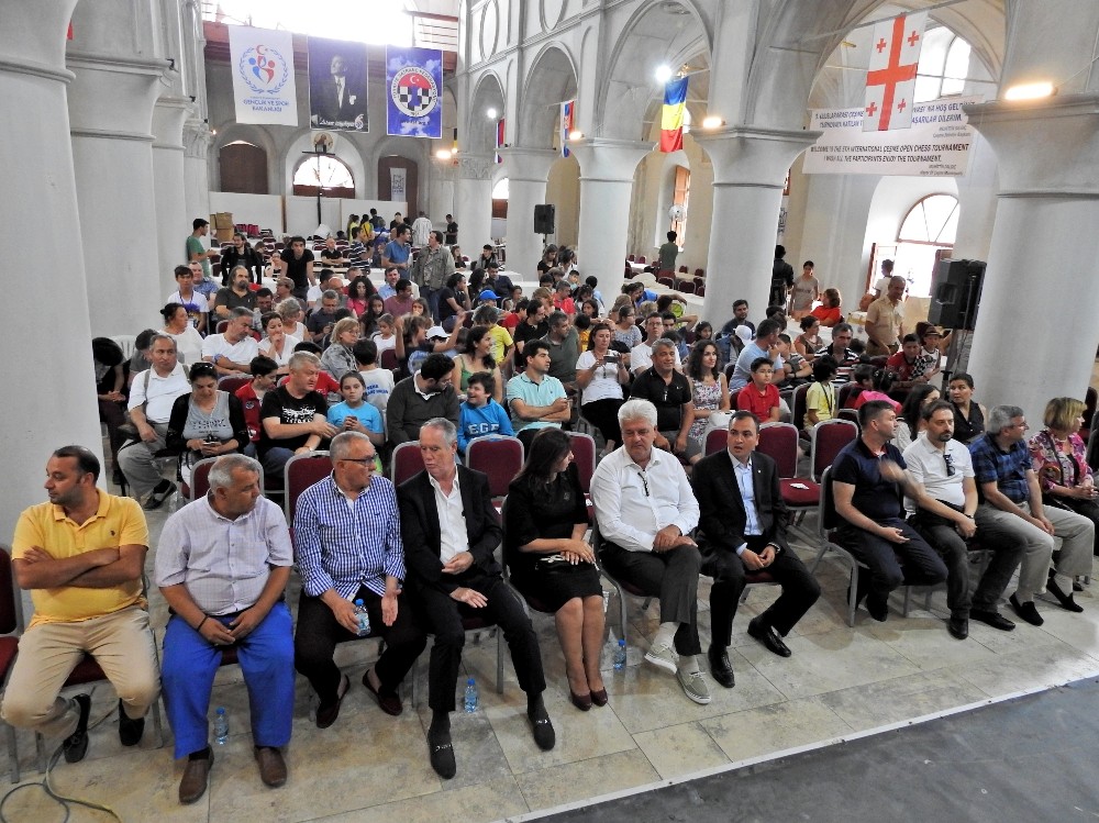 Çeşme Open Satranç Turnuvasında ödüller sahiplerini buldu