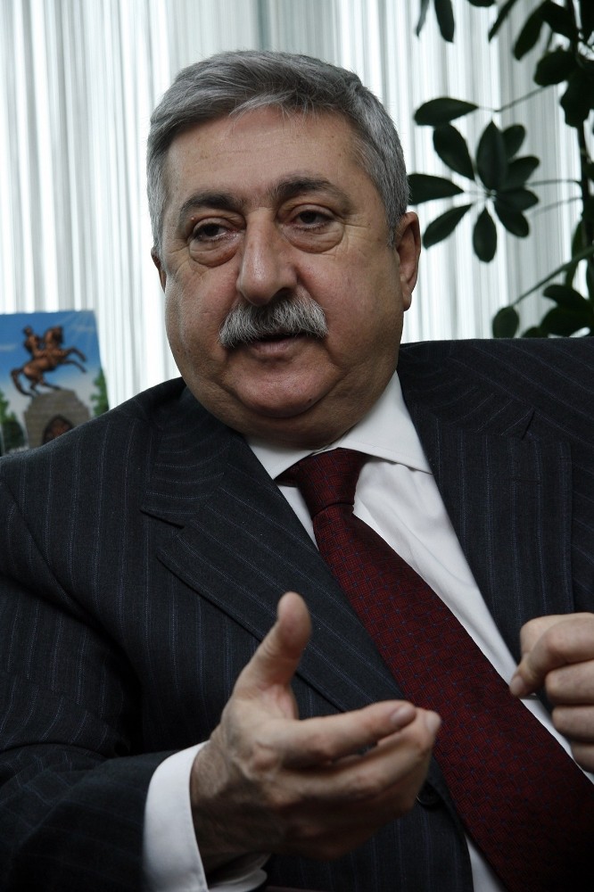 Palandöken: “Gençleri tercihlerinde özgür bırakın”