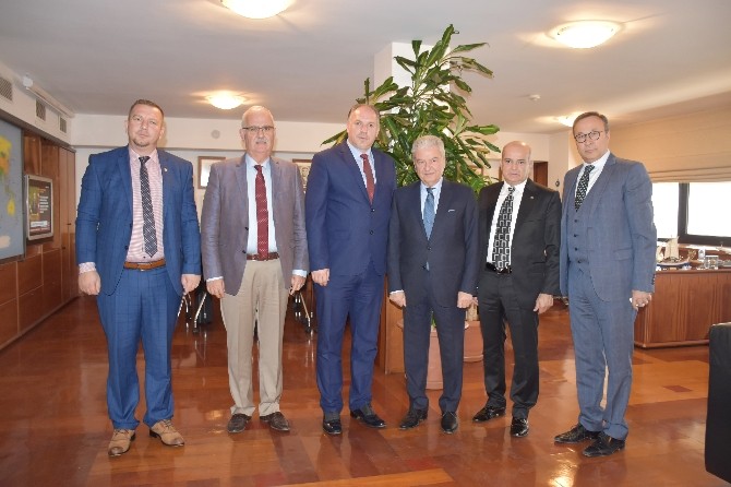 Kosova Türk yatırımcıları bekliyor