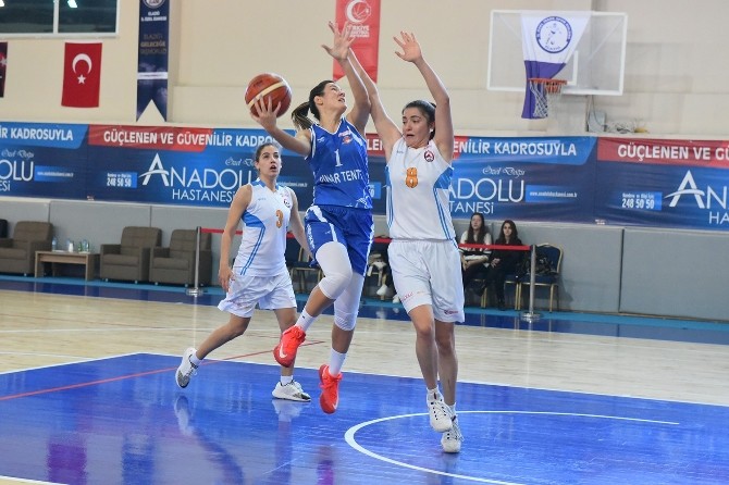 Bornova Becker Spor’dan farklı galibiyet