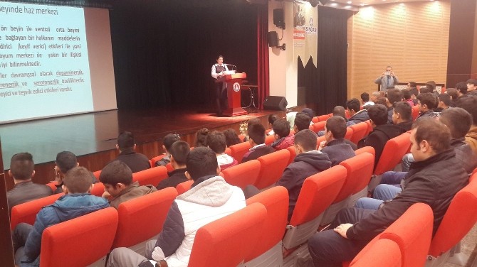 Sincan Belediyesi bağımlılığa karşı mücadelesini sürdürüyor