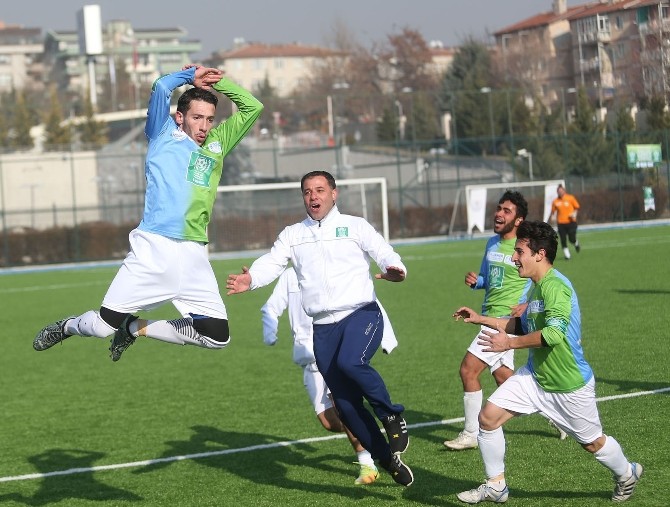 Suriyeli gençlerin entegrasyonu için futbol turnuvası