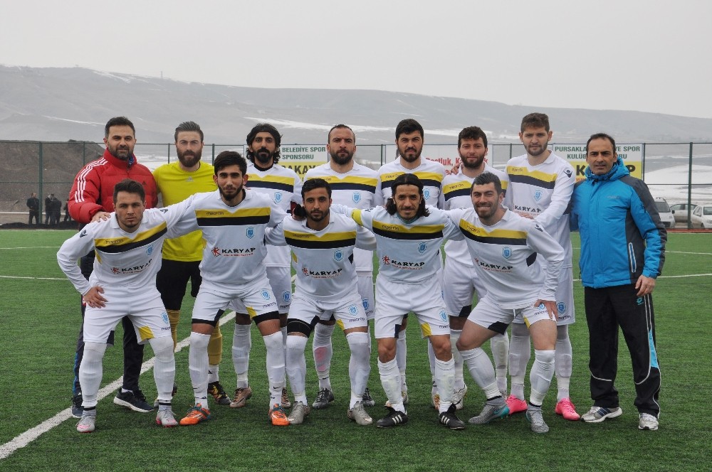 Pursaklar’da çifte galibiyet