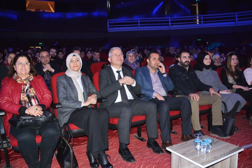 Serdar Tuncer, Torbalı’da şiirlerle tarihe yolculuk yaptırdı
