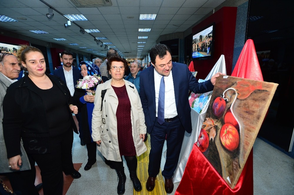Yaşlıların sergisi, Metro Sanat Galerisi’nde