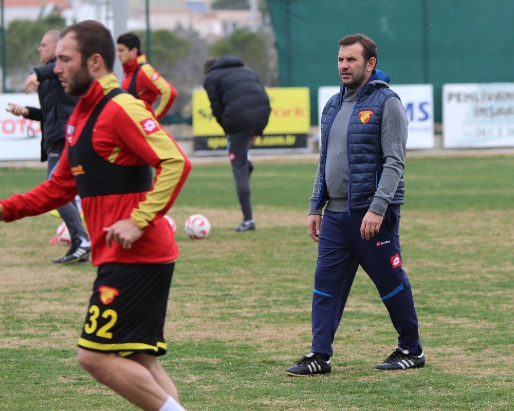 Göztepe’de beklenen istifa