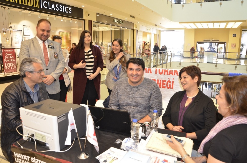 İzmir’de vatandaşlara KOAH testi