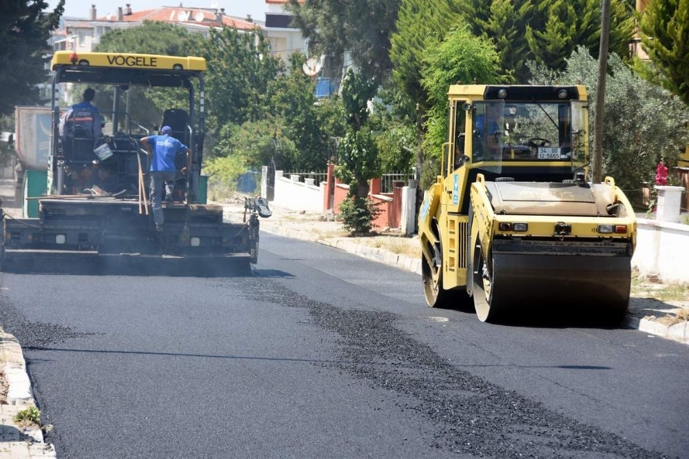 Aliağa’daki Kültür Mahallesinde asfaltlama sona eriyor