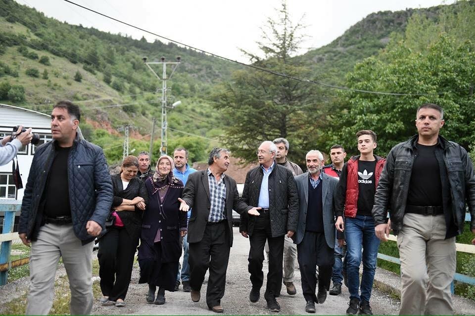 CHP Genel Başkanı Kılıçdaroğlu, iftar sofrasına konuk oldu