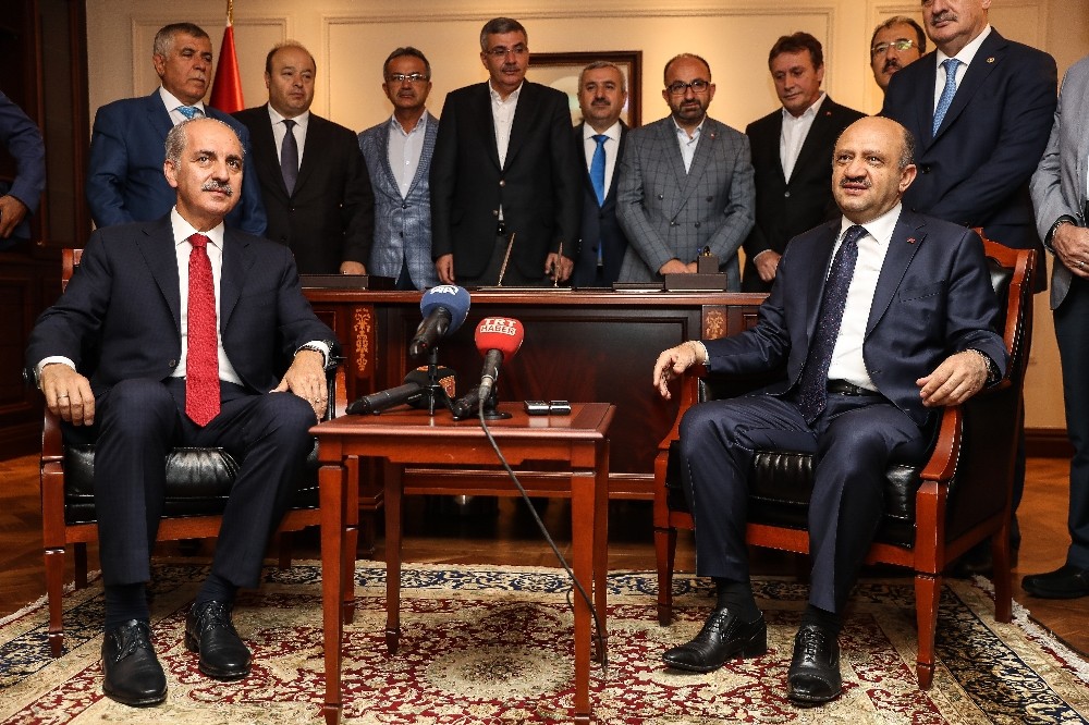 Numan Kurtulmuş, Başbakan Yardımcılığı görevini Fikri Işık’a devretti
