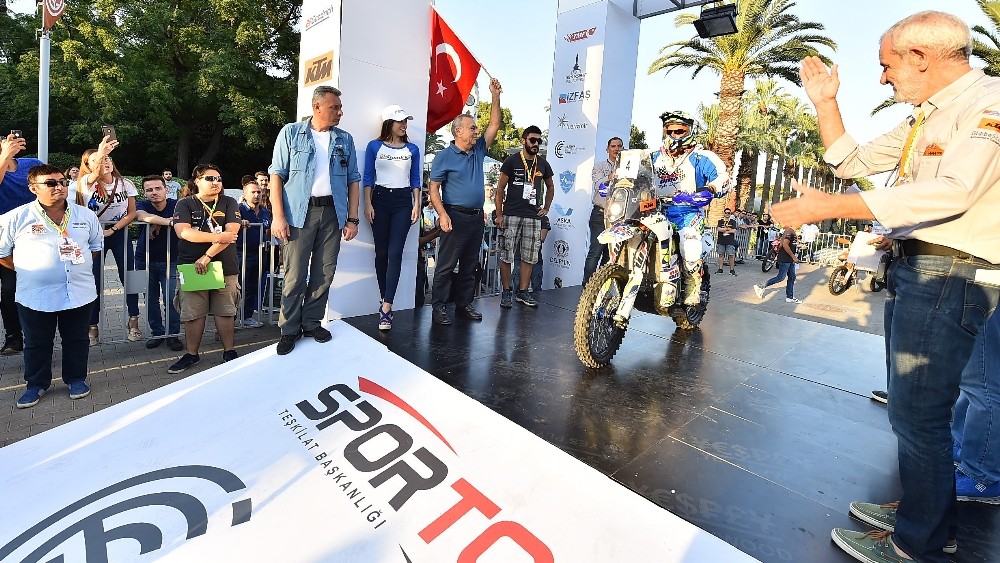 Avrupa’nın en uzun rallisi İzmir’den başladı