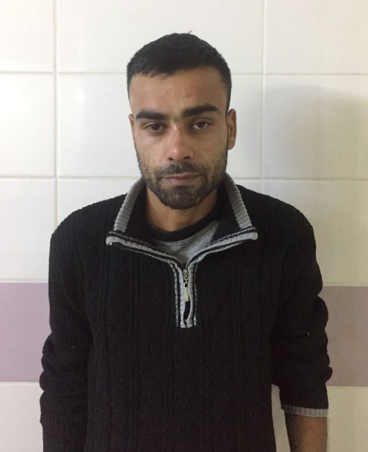 İnsan kaçakçısı polisi öldürüyordu
