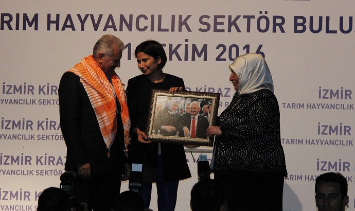 Başbakan Yıldırım: “Başımıza gelen tabiri caizse pişmiş tavuğun başına gelmedi”