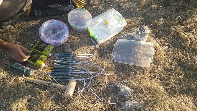 Tarihi eser aradıkları sırada suçüstü yakalandılar