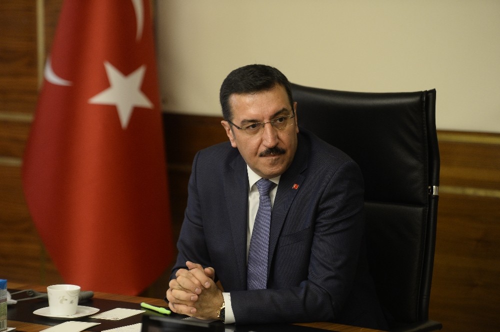 Bakan Tüfenkci’den iş adamlarına ’yeşil pasaport’ müjdesi