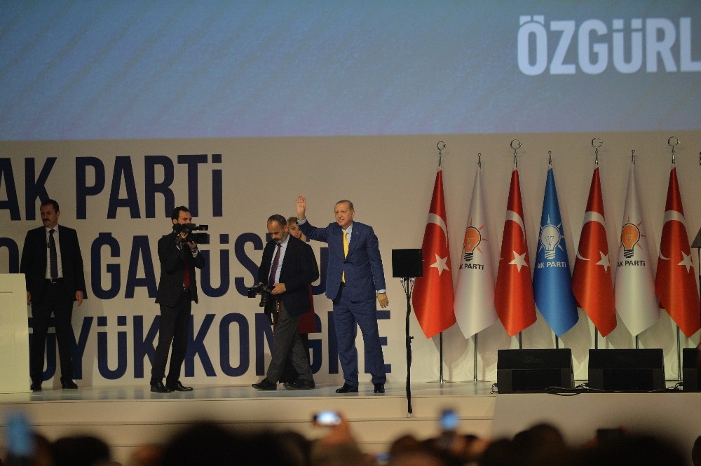 Erdoğan besmele ve Fatiha ile geri döndü