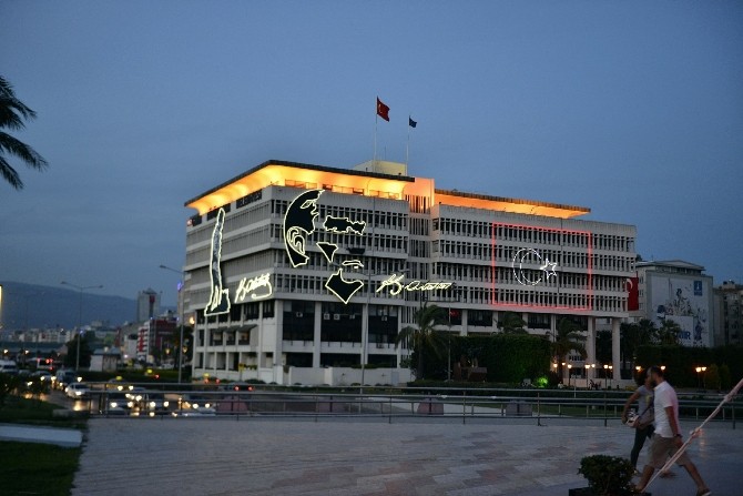 Büyükşehir 29 Ekim’de dev perdeye dönüşecek